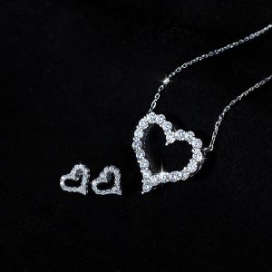 set-de-corazones-de-plata